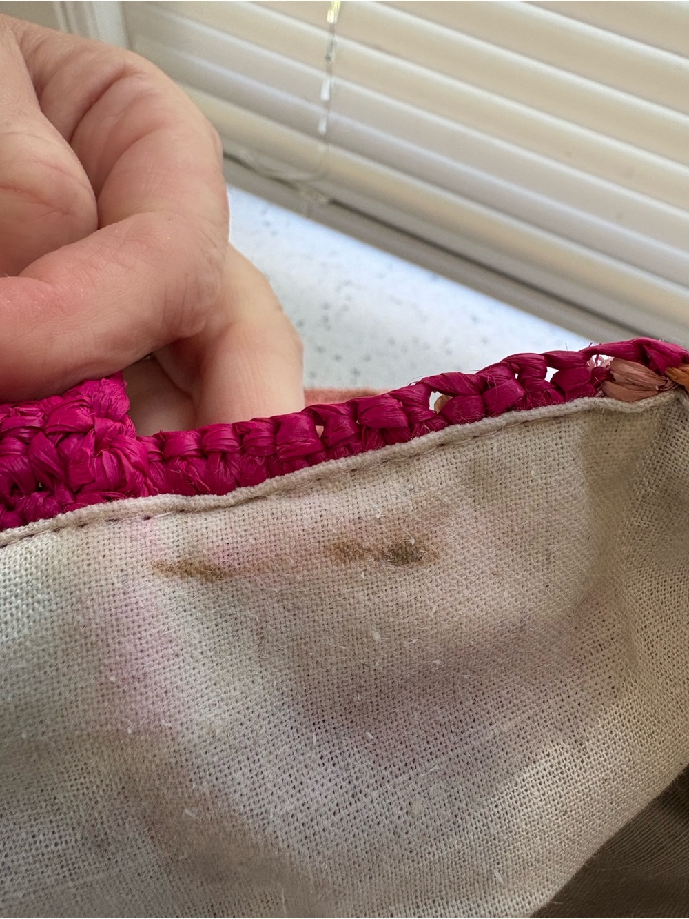 NWT BTB Los Angeles straw tote bag with "Hola Beaches" embroidered lettering - Picture 14 of 15
